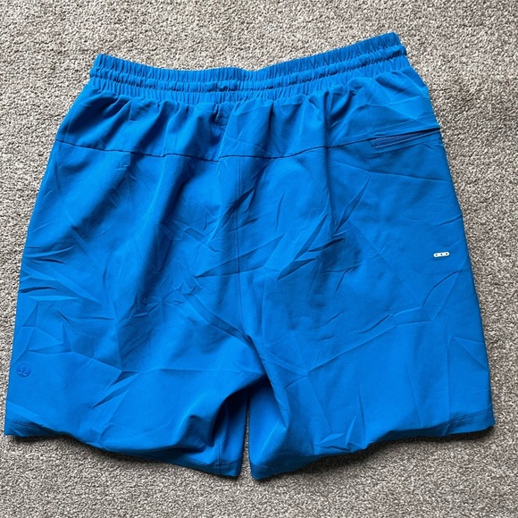 Mens Lululemon 7” Swim Trunks Size Small Lined - Picture 2 of 7